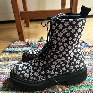 Black Floral Combat Boots Vegan Sustainable Size 8